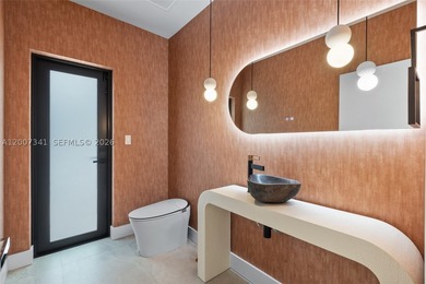 Completely redesigned modern waterfront home in the exclusive - photo 4