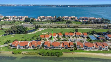 Tucked within the waterfront community of Playa Escondida, this - photo 4