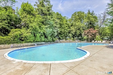 Welcome to Fountain Terrace, where comfort and convenience meet - photo 18
