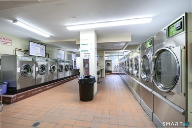 Welcome to Fountain Terrace, where comfort and convenience meet - photo 19
