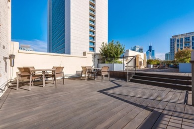 Discover this beautiful 2 BR/2 Bath split bedroom condo in River