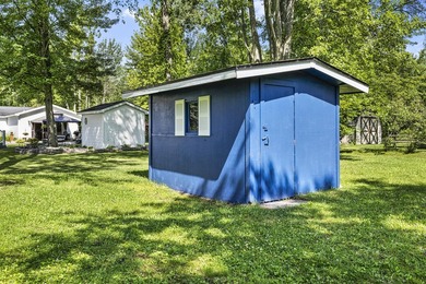 Turnkey, completely remodeled home on a 0.25-acre corner lot in - photo 20