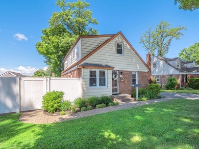 Exceptional Value and Endless Potential! This expanded Cape is - photo 2