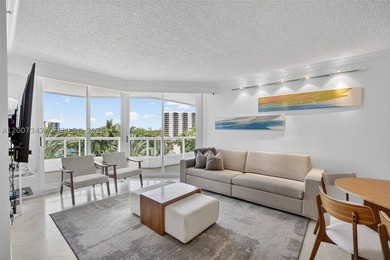 WELCOME TO THE NEWLY RENOVATED NORTH TOWER AT THE POINT. MOST - photo 4