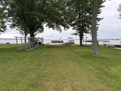 Turnkey, completely remodeled home on a 0.25-acre corner lot in - photo 24
