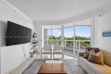 WELCOME TO THE NEWLY RENOVATED NORTH TOWER AT THE POINT. MOST - photo 5