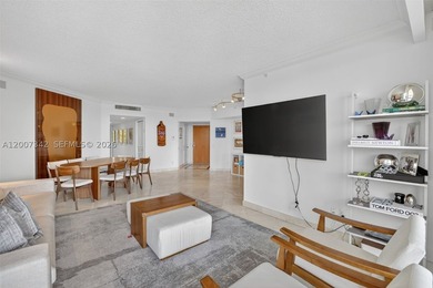 WELCOME TO THE NEWLY RENOVATED NORTH TOWER AT THE POINT. MOST - photo 7