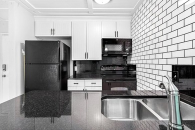 Welcome to 435 Salt Marsh Circle, Unit 19D-an inviting - photo 9