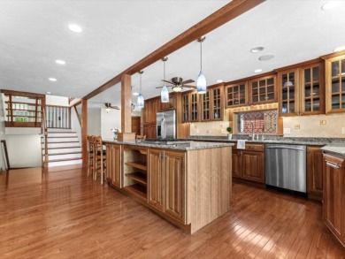 Custom-built Lakefront Home with Direct Lake Access - photo 9