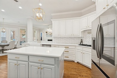 Custom 4300+ sq ft Darling Home on an oversized lot where every - photo 11