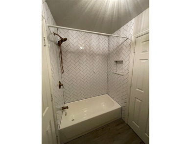 Custom 4300+ sq ft Darling Home on an oversized lot where every - photo 27