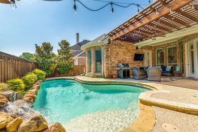 Custom 4300+ sq ft Darling Home on an oversized lot where every - photo 36