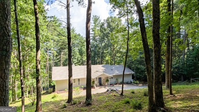 Welcome to 5302 Summerwood Lane, a very private home set high - photo 7