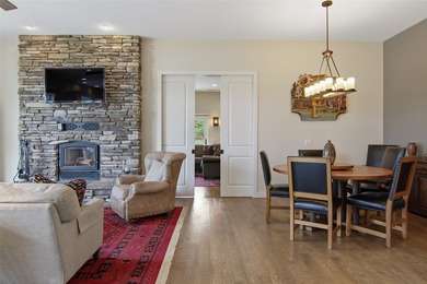 Do you want a beautiful lake home with a sandy beach, on a level - photo 11