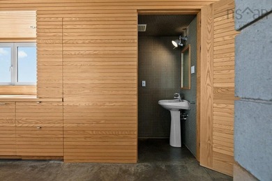 Rarely does a property emerge that so perfectly balances - photo 13