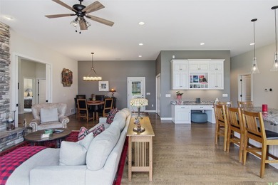 Do you want a beautiful lake home with a sandy beach, on a level - photo 13