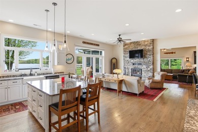 Do you want a beautiful lake home with a sandy beach, on a level - photo 14