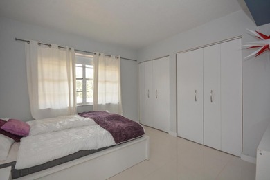 Welcome to this thoughtfully designed two-bedroom, two-bathroom - photo 14