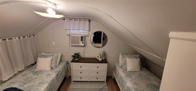 LOCATION, LOCATION, LOCATION! Rare commercial/residential - photo 17