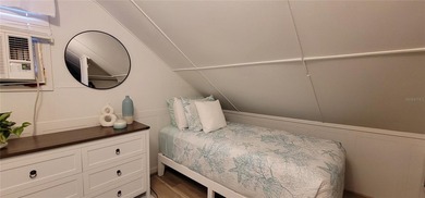 LOCATION, LOCATION, LOCATION! Rare commercial/residential - photo 20