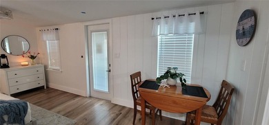LOCATION, LOCATION, LOCATION! Rare commercial/residential - photo 22