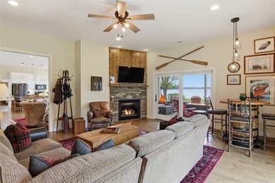 Do you want a beautiful lake home with a sandy beach, on a level - photo 22