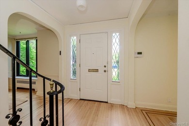 Welcome to this one-of-a-kind gem in the prestigious Village of - photo 4