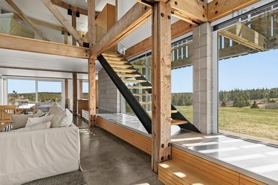 Rarely does a property emerge that so perfectly balances - photo 25