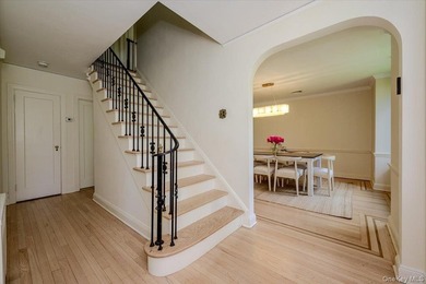 Welcome to this one-of-a-kind gem in the prestigious Village of - photo 5