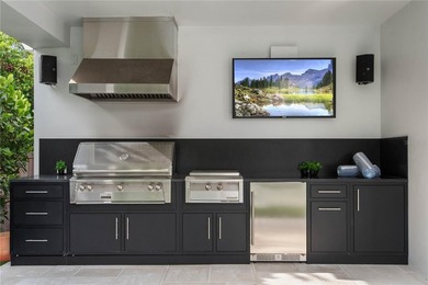 Conveniently situated near the Winter Park Country Club, this - photo 26