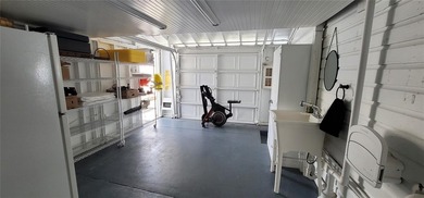 LOCATION, LOCATION, LOCATION! Rare commercial/residential - photo 28
