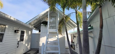 LOCATION, LOCATION, LOCATION! Rare commercial/residential - photo 30