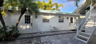 LOCATION, LOCATION, LOCATION! Rare commercial/residential - photo 32