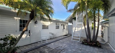 LOCATION, LOCATION, LOCATION! Rare commercial/residential - photo 33