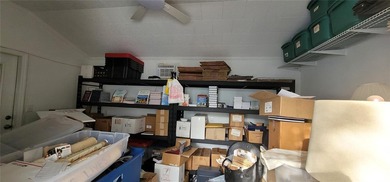 LOCATION, LOCATION, LOCATION! Rare commercial/residential - photo 35