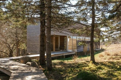 Rarely does a property emerge that so perfectly balances - photo 41