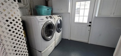 LOCATION, LOCATION, LOCATION! Rare commercial/residential - photo 41