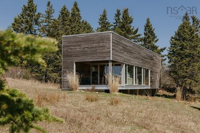 Rarely does a property emerge that so perfectly balances - photo 42