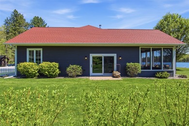 Do you want a beautiful lake home with a sandy beach, on a level - photo 48