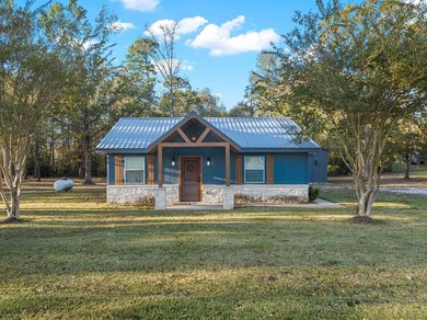 145 Pleasure Drive - Your Fully Furnished Lake Sam Rayburn - photo 2