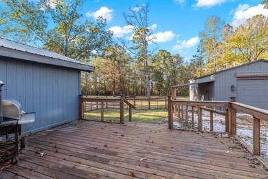 145 Pleasure Drive - Your Fully Furnished Lake Sam Rayburn - photo 4