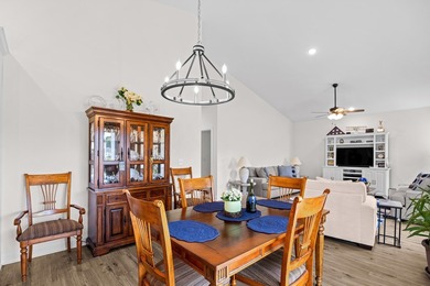 Welcome to this spacious and inviting like-new ranch style home - photo 11