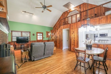 Looking for space, privacy, and room to spread out? This 3 - photo 11