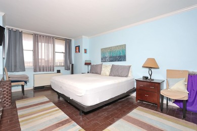 Renovated  Corner One Bedroom Apartment on Boulevard East Approx