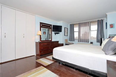 Renovated  Corner One Bedroom Apartment on Boulevard East Approx