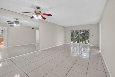 Welcome to this impeccably maintained 2 bedroom, 2 bathroom - photo 18