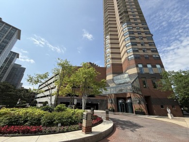 Lake Home For Sale in Chicago, Illinois