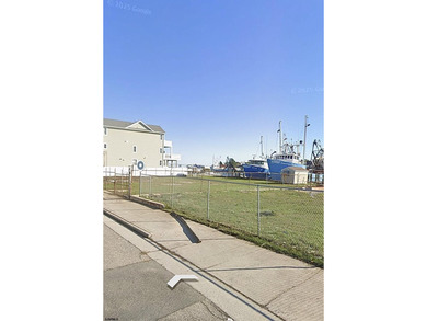 Rare buildable bayfront lot located in the historic Gardner's - photo 1