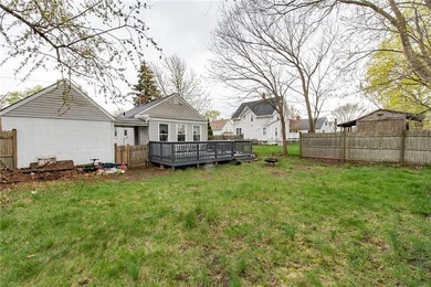Why Rent! Vinyl Sided 5 Room Ranch located in the Lakewood - photo 23