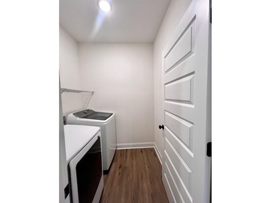 Welcome to this spacious and inviting like-new ranch style home - photo 25
